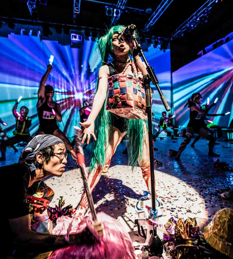 Miss Revolutionary Idol Berserker guaranteed to stun audiences Blog770px-Miss Revolutionary Idol Berserker1