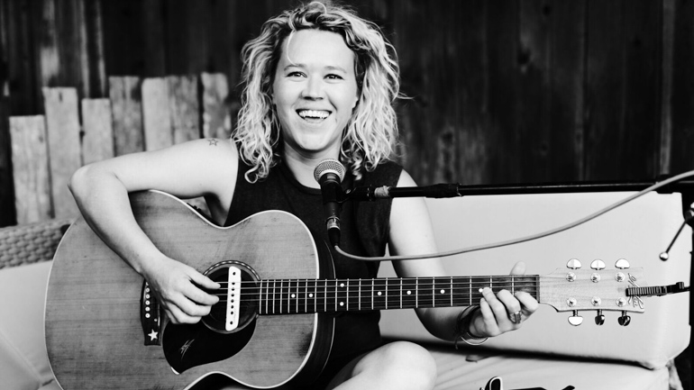 Guitar Festival takes music to the people Blog770px-guitars7