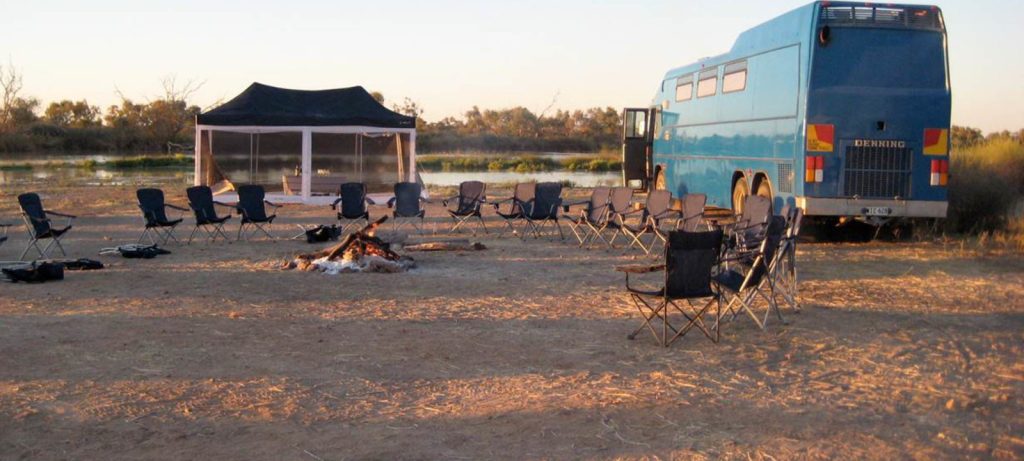 Blue bus serves 'good food rather than sexy food' to showbiz stars Blog2000px blue bus campfire 1600x720 1