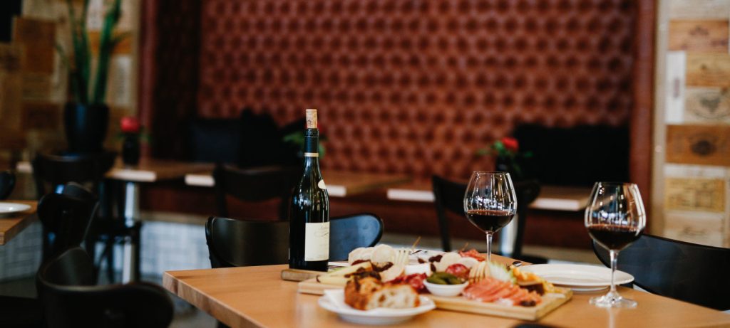 Blog2000px EastEndCellars October 2017 3410 1600x720 1
